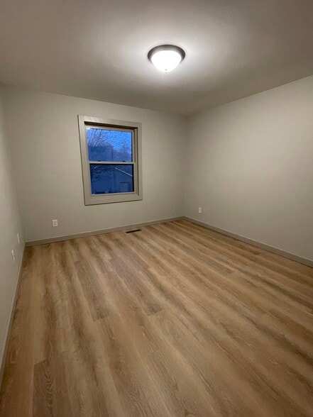 Building Photo - 2933 King James Way