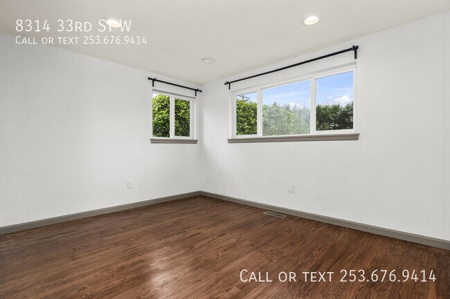 Building Photo - 8314 33rd St W