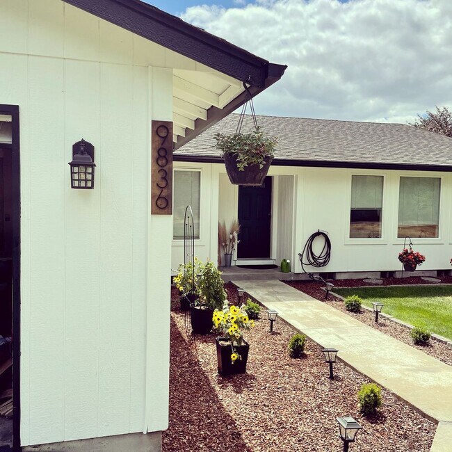 Primary Photo - Charming 4-Bedroom with Open Floor Plan & ...