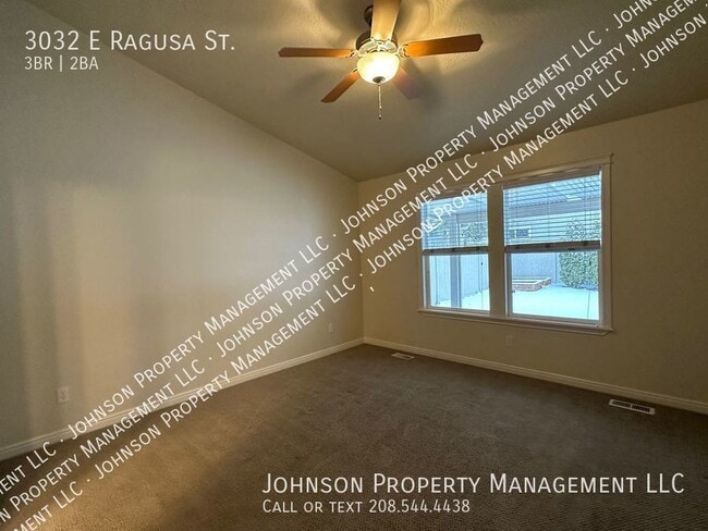 Building Photo - 3032 E Ragusa St