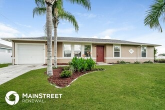 Building Photo - 823 NE 18th St