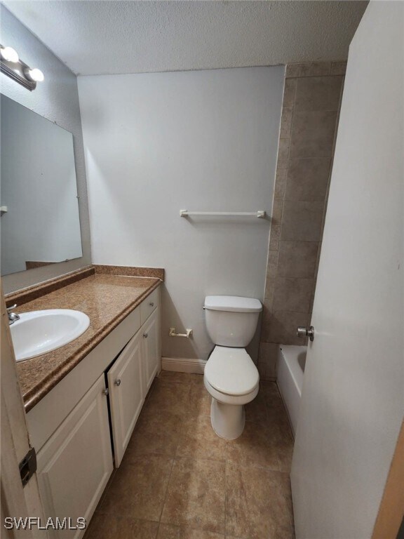 Building Photo - 2935 Winkler Ave