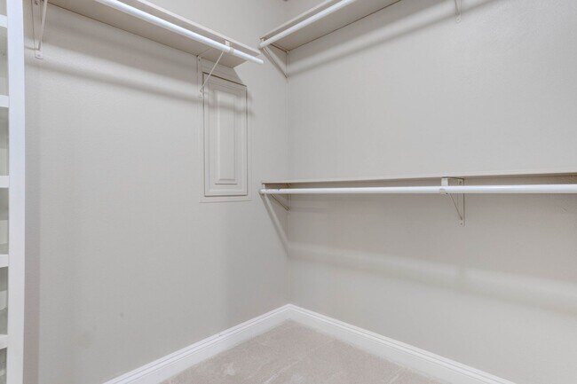 Building Photo - 10001 Crimson Palisades Pl