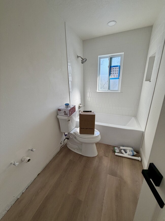 Building Photo - 725 Merrimac Dr