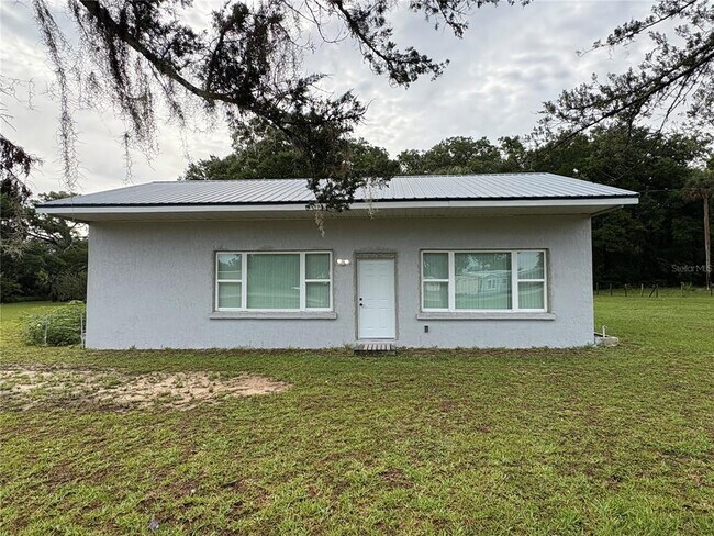 Primary Photo - 13485 NE Jacksonville Rd