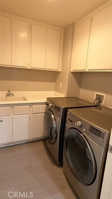 Building Photo - 47 Camarin St