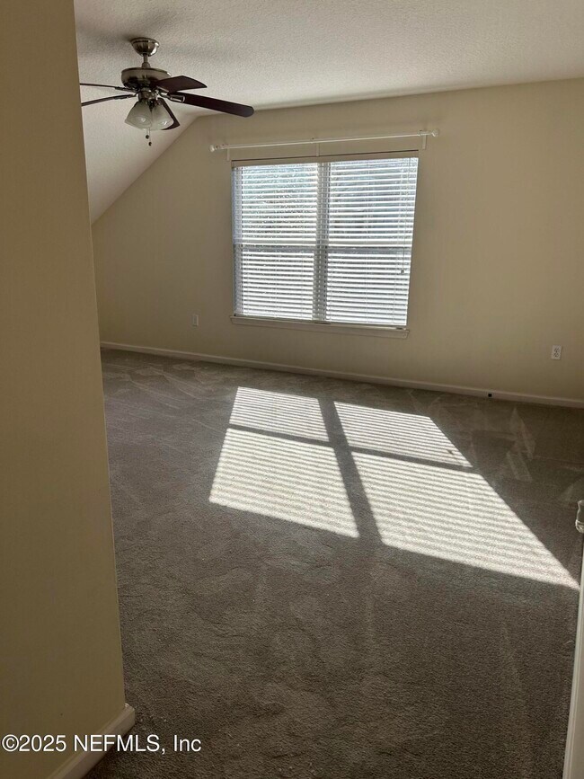 Building Photo - 1630 Majestic View Ln