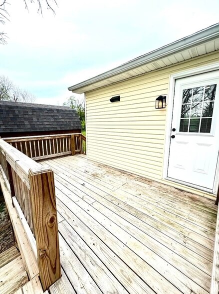 Building Photo - 338 Hill St