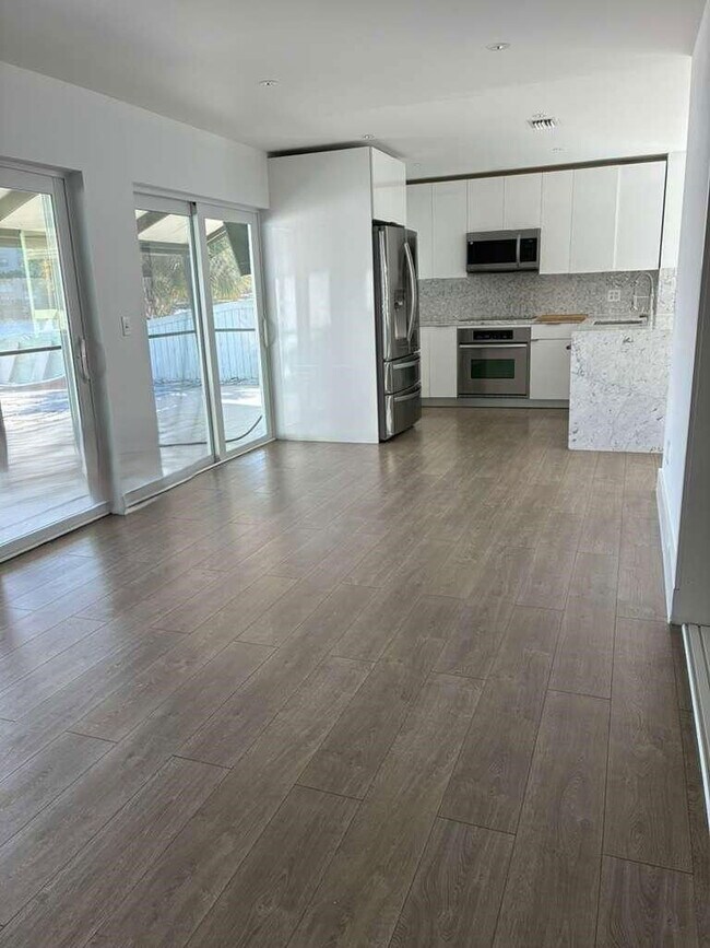 Building Photo - 11705 NW 12th St