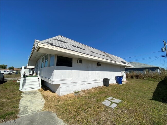 Building Photo - 17375 Dowling Dr