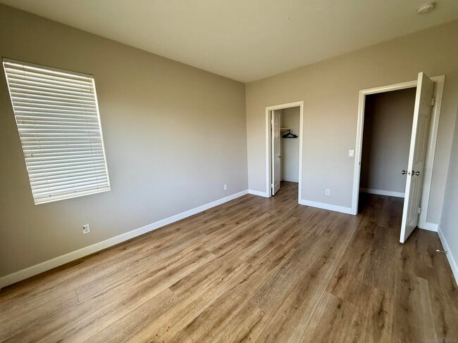 Building Photo - 2130 Pamplona Ct