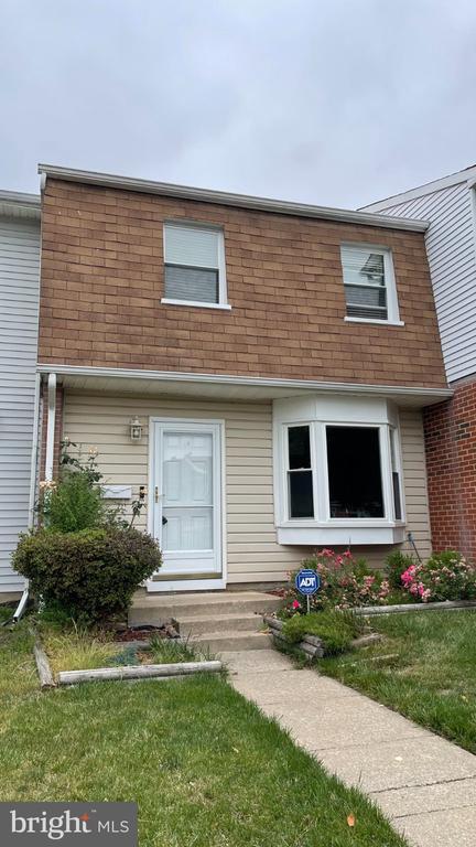 Building Photo - 14646 Ponderosa Ct