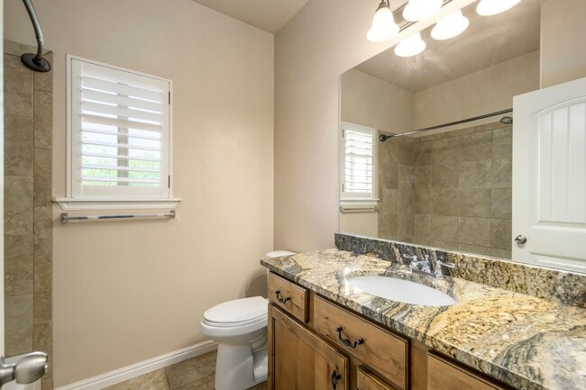 Building Photo - Move-In Ready Upstairs Unit – Available Now