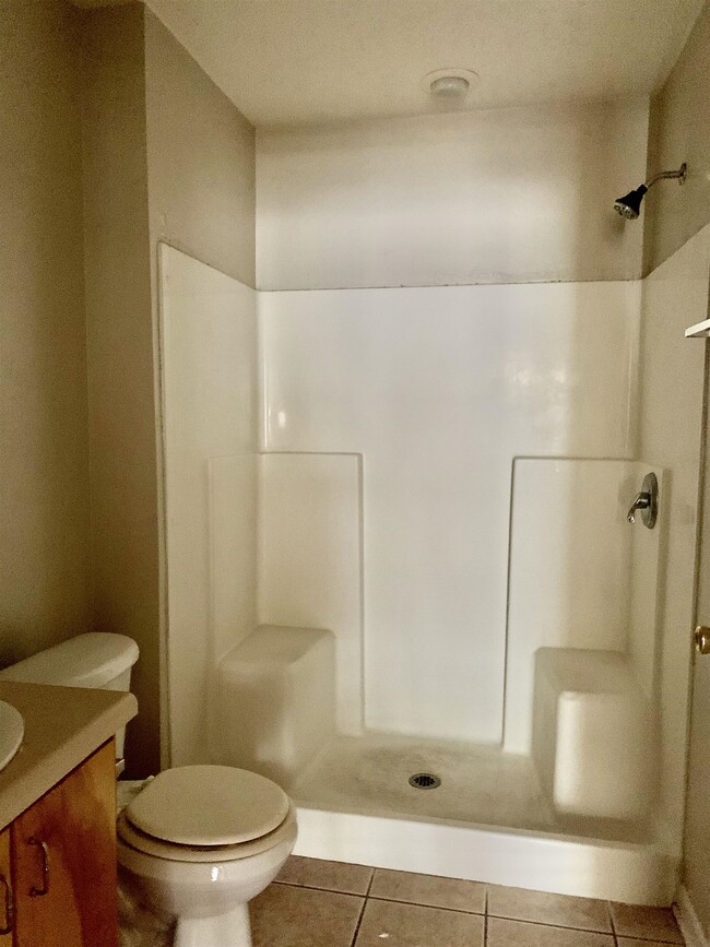 Building Photo - 408 W Carolina St