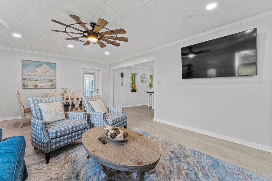 Building Photo - 139 Brady Dr