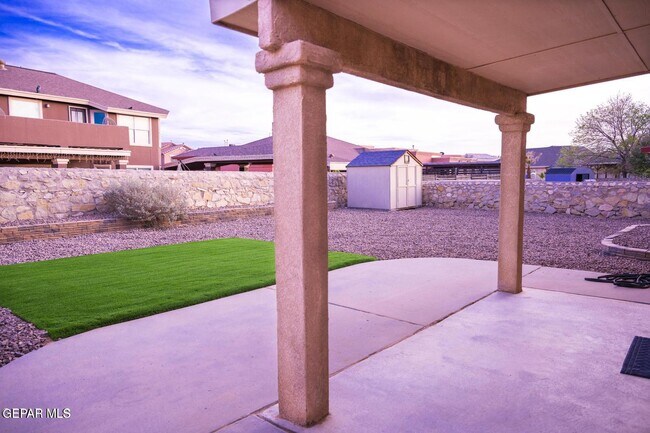 Building Photo - 12508 Tierra Cuervo Dr