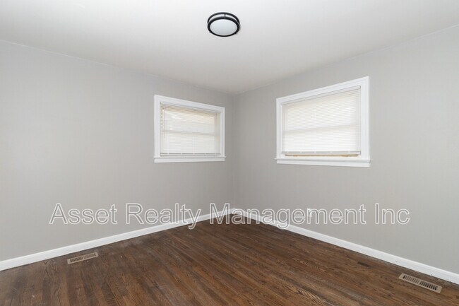 Building Photo - 4802 Inskip Rd