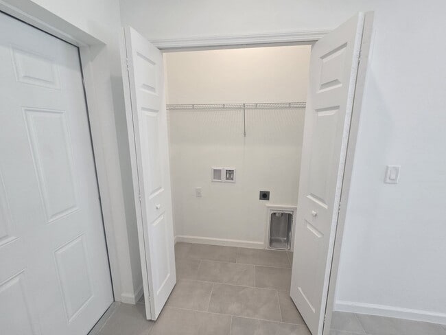 Building Photo - JUST BUILT! 2 Bed / 2 Bath Home in Lehigh Acres