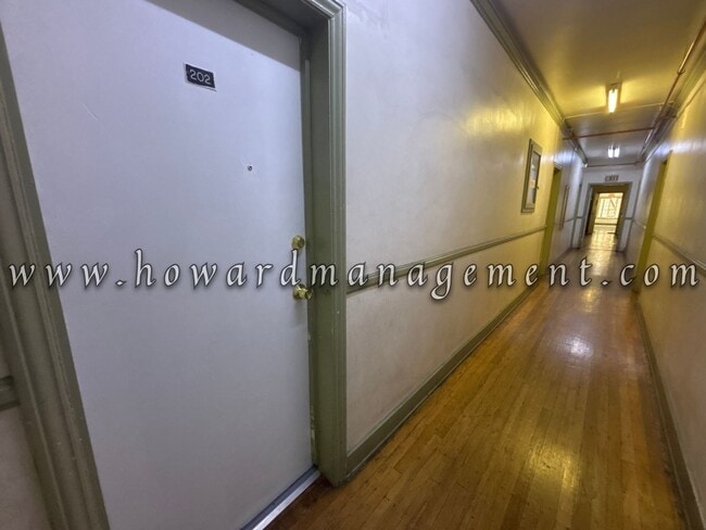 Building Photo - 00457BO