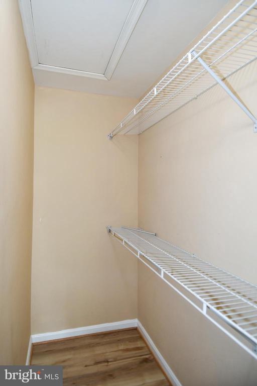 Building Photo - 46893 Eaton Terrace