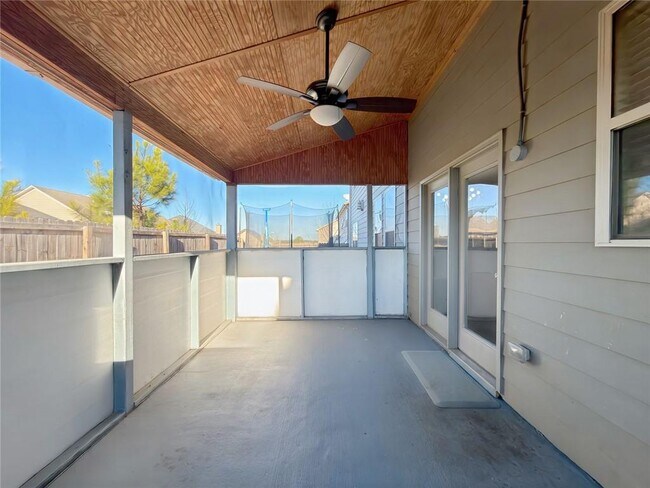 Building Photo - 2886 Cove View Ct SE