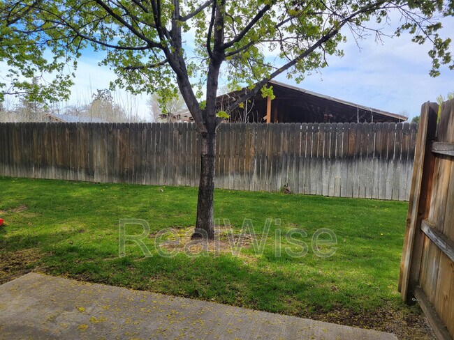 Building Photo - 2478 SW Timber View Ct