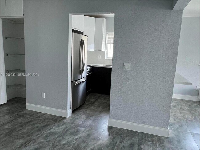 Building Photo - 3681 NE 170th St