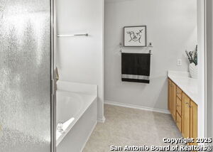 Building Photo - 502 Arabian