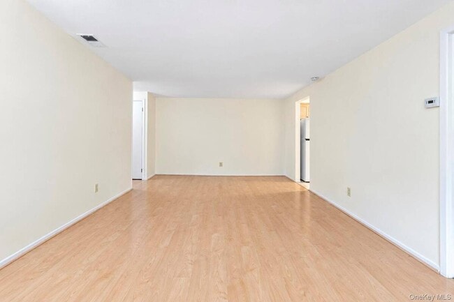 Building Photo - 167 Cambridge Dr
