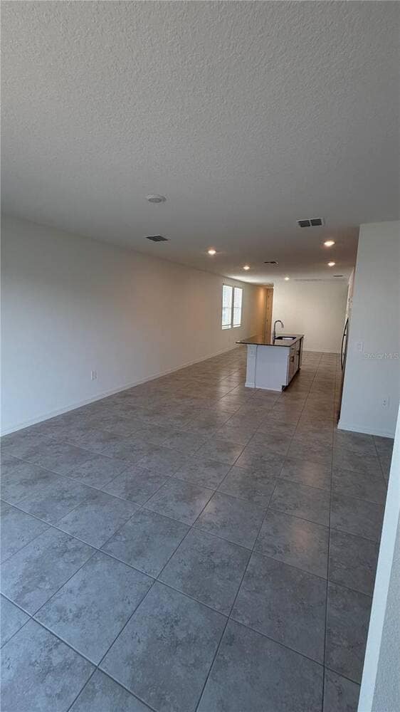 Building Photo - 3900 Giorgio Dr