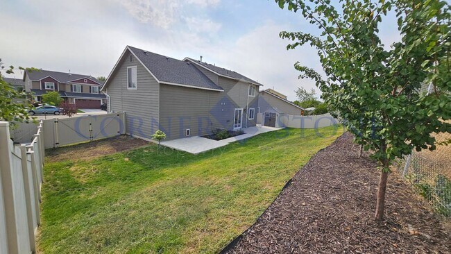 Building Photo - Beautiful Home in Star with RV Parking!