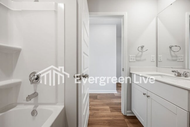 Building Photo - 1234 Willow Oaks Wy