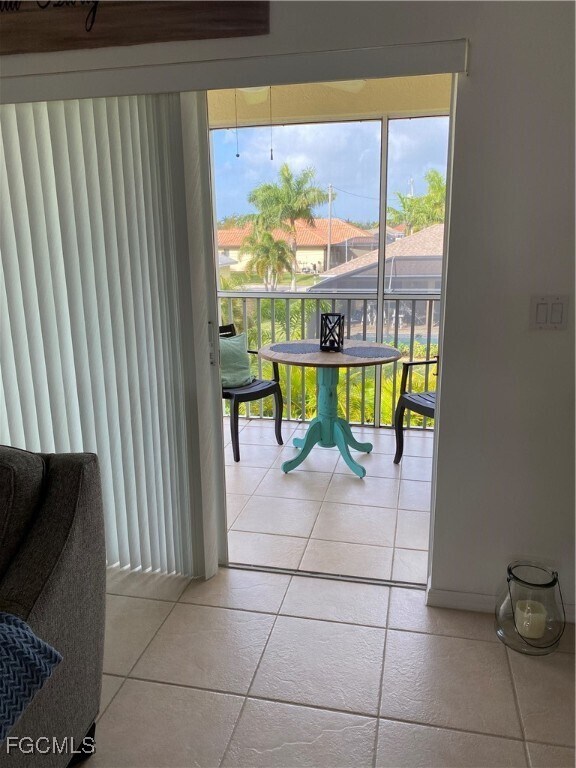 Building Photo - 5218 Chiquita Blvd S