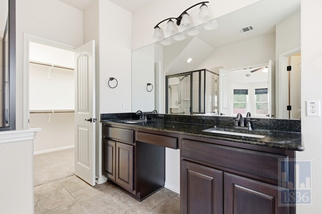 Building Photo - 8336 Paola St