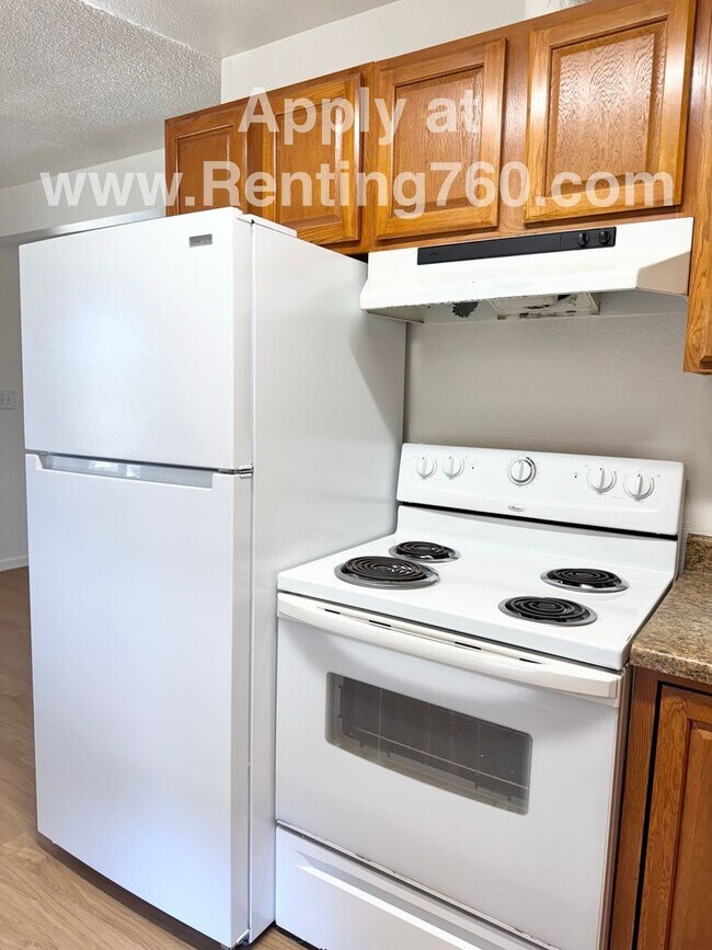 Building Photo - Pleasant 1 Bed 1 Bath!
