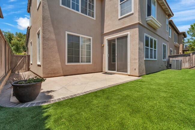 Building Photo - 10090 Kellams Ave