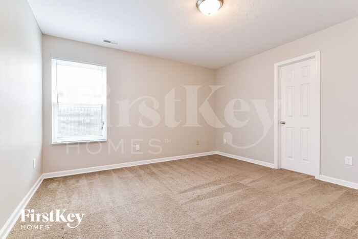 Building Photo - 673 Loon Ln