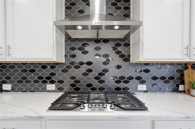 Building Photo - 4440 Kendall Pointe Dr