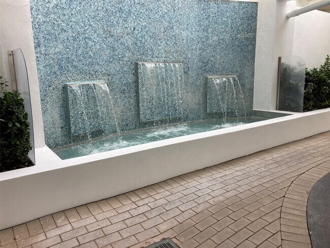 Building Photo - 4010 Galt Ocean Dr