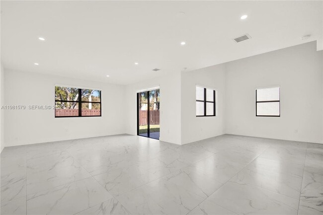 Building Photo - 9243 SW 227th Terrace