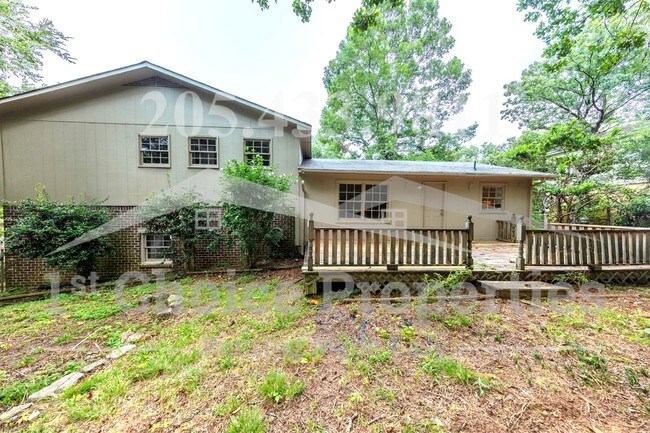 Building Photo - 1620 5th Pl NW