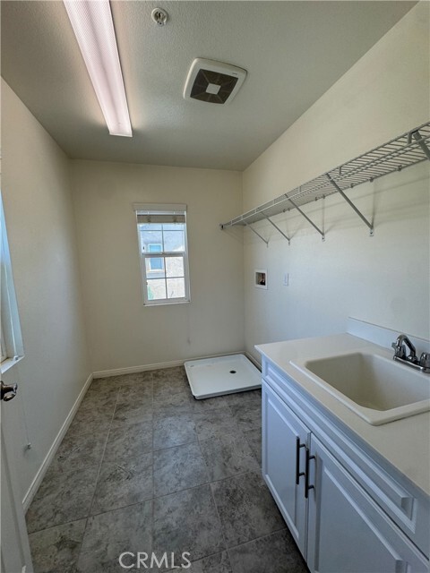 Building Photo - 5945 Silveira St