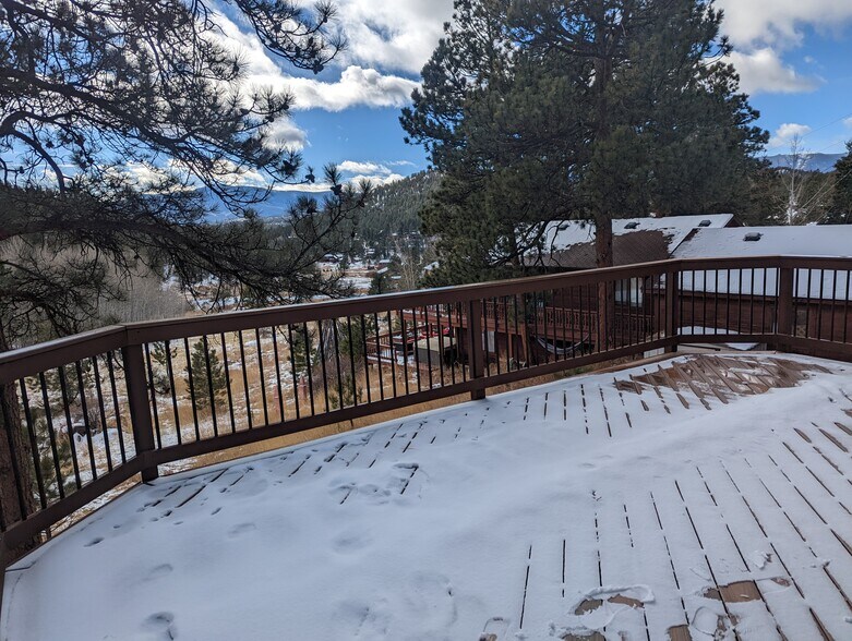 Building Photo - 120 Wisp Creek Dr