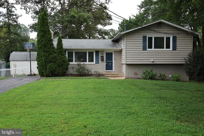 Building Photo - 9704 St Andrews Dr