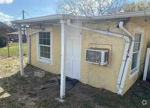 Building Photo - 9411 Goldenrod Rd