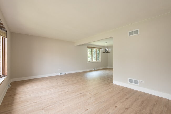 Building Photo - 13040 W Tanglewood Cir
