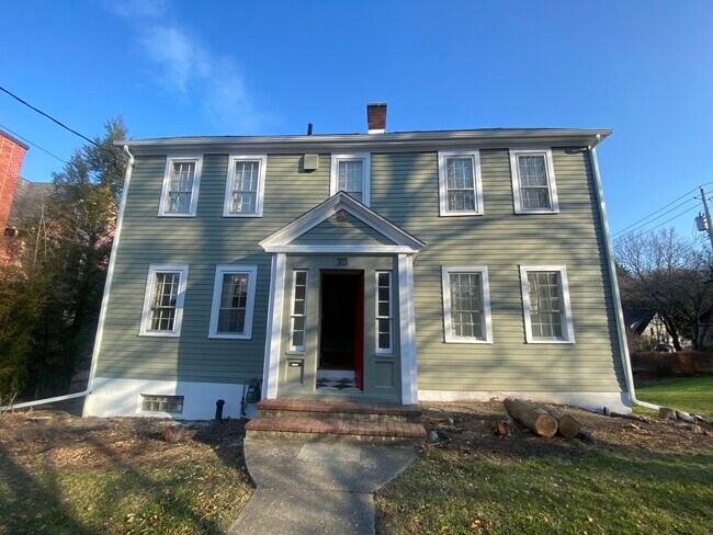 Building Photo - 313 Hudson St