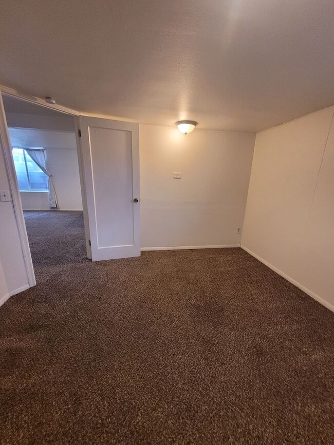 Building Photo - 116sixth