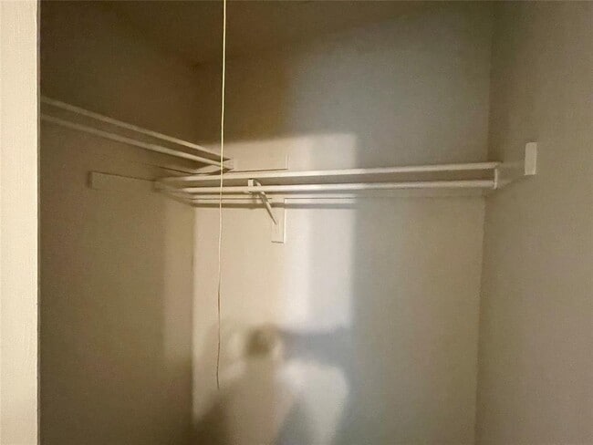 Building Photo - 113 Hillside Dr