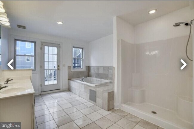 Building Photo - 111 E Cross St